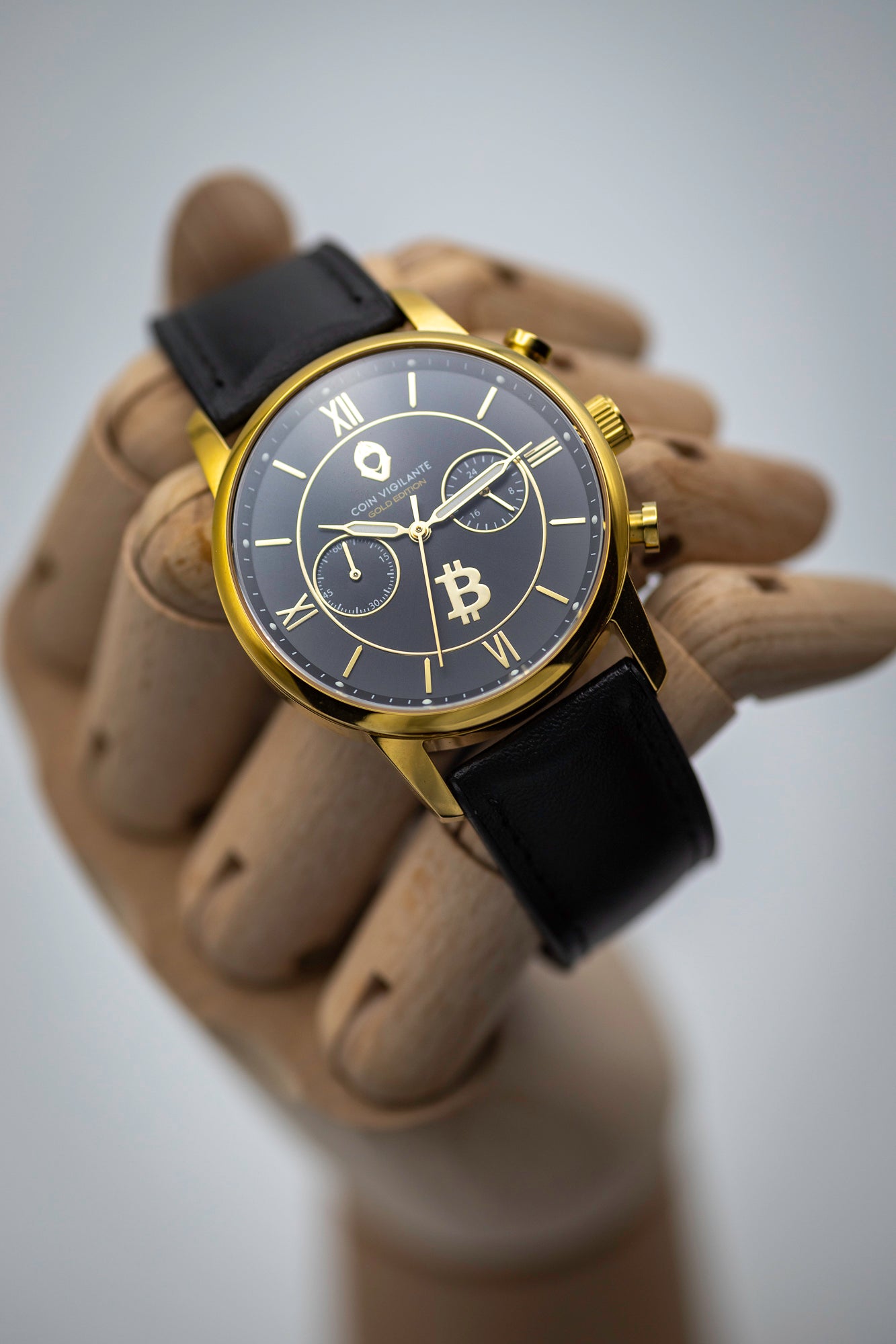 若者に人気のブランド Bitcoin Watches: Wrist Your on Finance of Future The コレクション